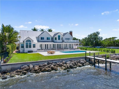 8451 Casa Del Rio Ln Fort Myers, FL 33919