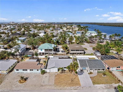 193 Hibiscus Dr Fort Myers Beach, FL 33931