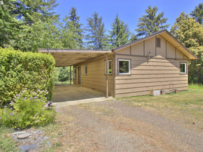 27571 Sitka Ln Gold Beach, OR 97444
