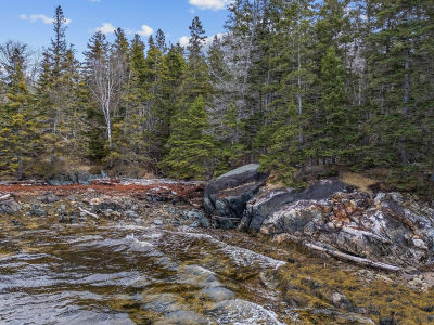 12D-12I Mildred Grace Rd Islesboro, ME 04848