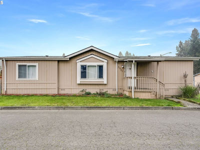 3921 Pacific Cir Hubbard, OR 97032