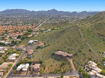 2707 E Gelding Dr LOT 34 Phoenix, AZ 85032