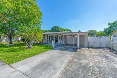 2016 SW 37th Ave Fort Lauderdale, FL 33312