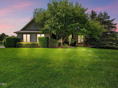 3130 Stonegate Dr Maumee, OH 43537