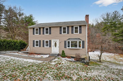 12 Keyes Rd Westford, MA 01886