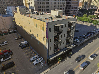 214 E Travis St APT 205 San Antonio, TX 78205