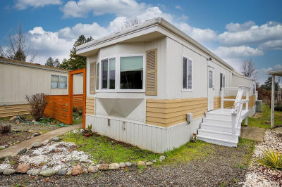 111 Briarwood Way Grants Pass, OR 97526