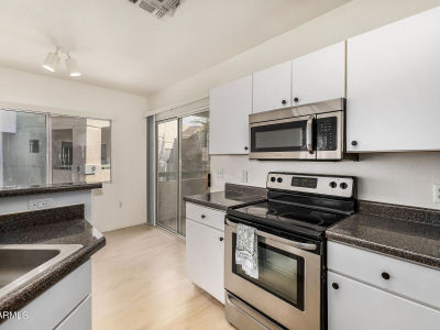 1295 N Ash St APT 828 Gilbert, AZ 85233