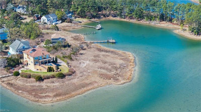 Par E Barbara Ln Poquoson, VA 23662