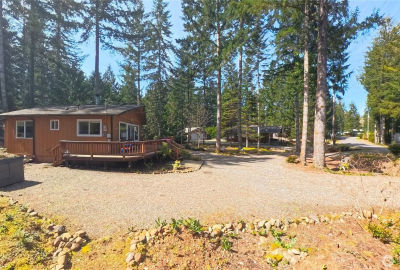 21 N Napilikai Dr Lilliwaup, WA 98555