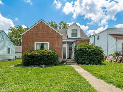 239 W 38th St Anderson, IN 46013