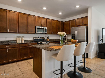 7738 S Sugarbend Dr Tucson, AZ 85757