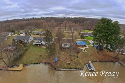 3511 Lake Allegan Dr Allegan, MI 49010