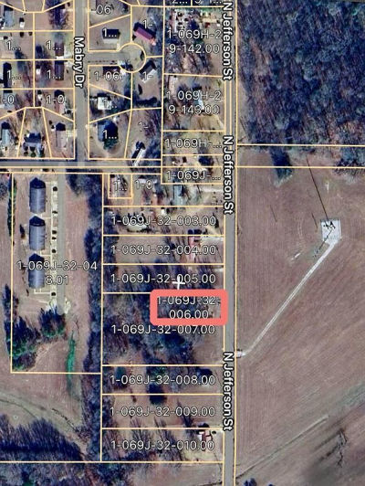 879 N Jefferson St Houston, MS 38851