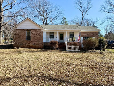 2038 Highway 15 N Houston, MS 38851