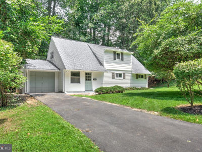 8407 Hull Dr Wyndmoor, PA 19038