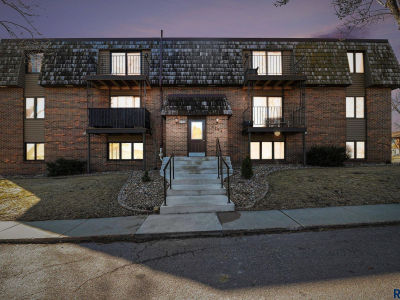 3704 S Terry Ave APT 103 Sioux Falls, SD 57106