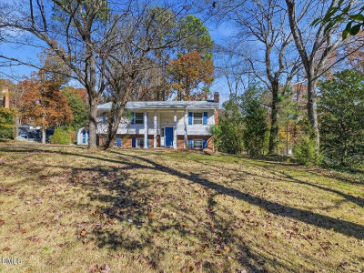 806 Oakley Ct Cary, NC 27511