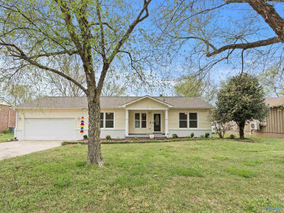 12010 Country Lane Dr SE Huntsville, AL 35803