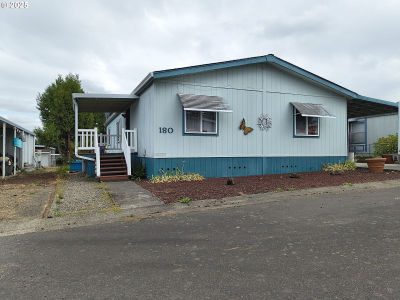 180 Twin Oaks Loop Winston, OR 97496