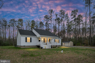 300 River Oaks Rd Center Cross, VA 22437