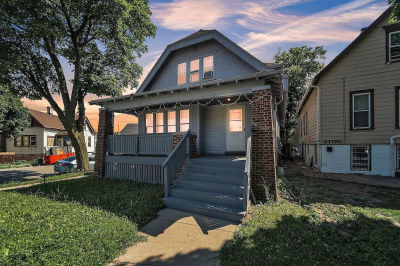 2111 W Burnham St Milwaukee, WI 53204