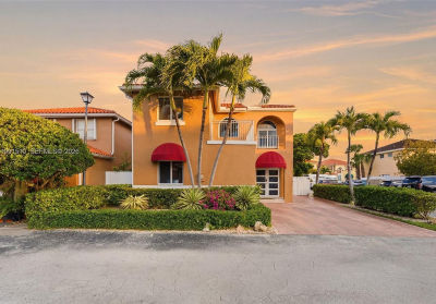 8657 NW 2nd St Miami, FL 33126