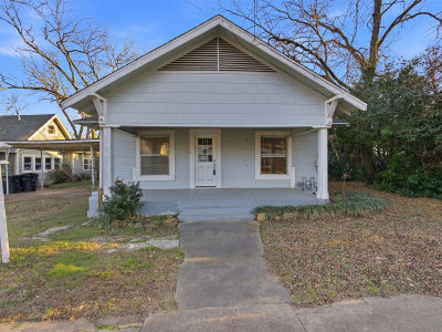 405 College St Cleburne, TX 76033