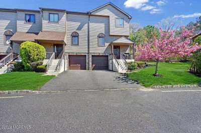 408 Alpine Trl Neptune, NJ 07753