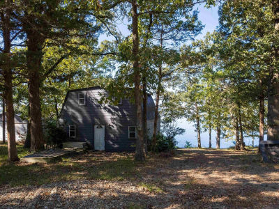 201 County Road 2613 Pittsburg, TX 75686