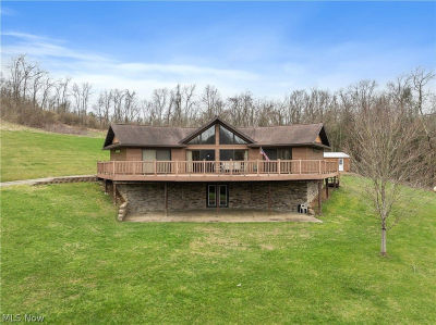 55575 Clover Ridge Rd Jacobsburg, OH 43933