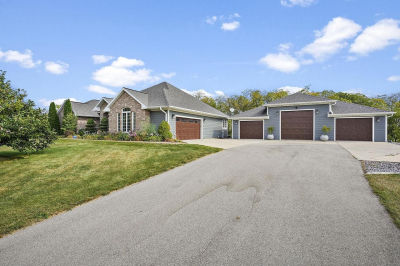 1679 Marian Ct Mineral Point, WI 53565