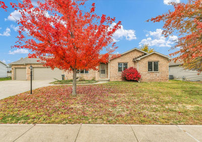 812 E Boone St Tolono, IL 61880