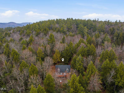 50 Kingsley Ln Chestertown, NY 12817