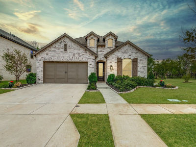 1835 Bell Ct Van Alstyne, TX 75495