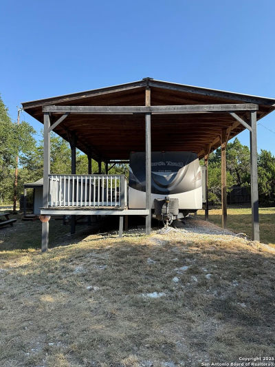 1007 Live Oak Dr #403 Canyon Lake, TX 78133