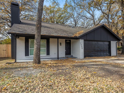 2506 Holt Rd Arlington, TX 76006