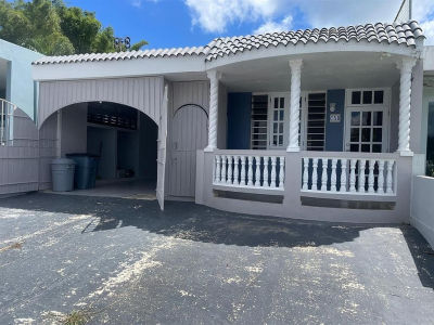 Calle 2 Barranquitas, PR 00794