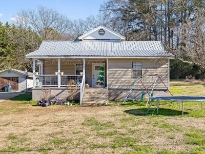 210 Wheeler Ave Chickamauga, GA 30707