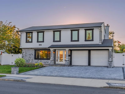 3012 Mandalay Beach Rd Wantagh, NY 11793