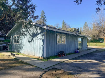 50155 Hangtree Ln Oakhurst, CA 93644