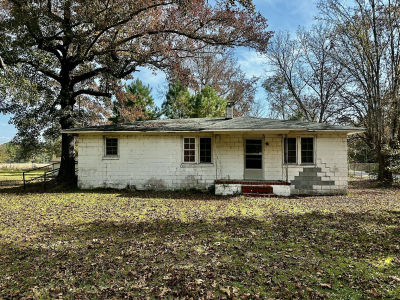 952 Gausetown Rd Kingstree, SC 29556