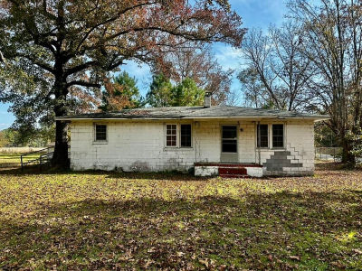952 Gausetown Pinckney Rd Kingstree, SC 29556