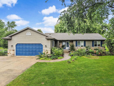 516 Woodvale Dr Deforest, WI 53532