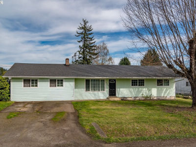 266 Sherwood Dr Sutherlin, OR 97479