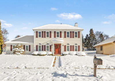 2297 Lakeside Dr Aurora, IL 60504