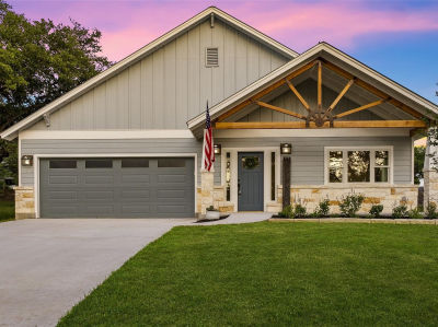 1312 Greenlawn Pkwy Blanco, TX 78606