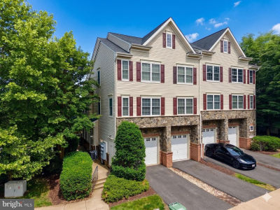 16815 Nuttal Oak Pl Woodbridge, VA 22191