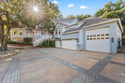 1925 Mantelli Dr Gilroy, CA 95020