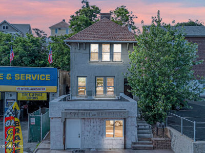 2419 Richmond Rd Staten Island, NY 10306